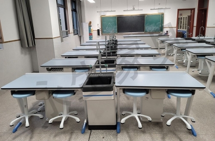 中小學家具