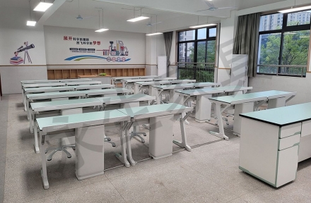 中小學家具