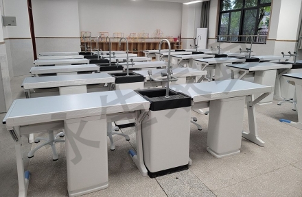 中小學家具